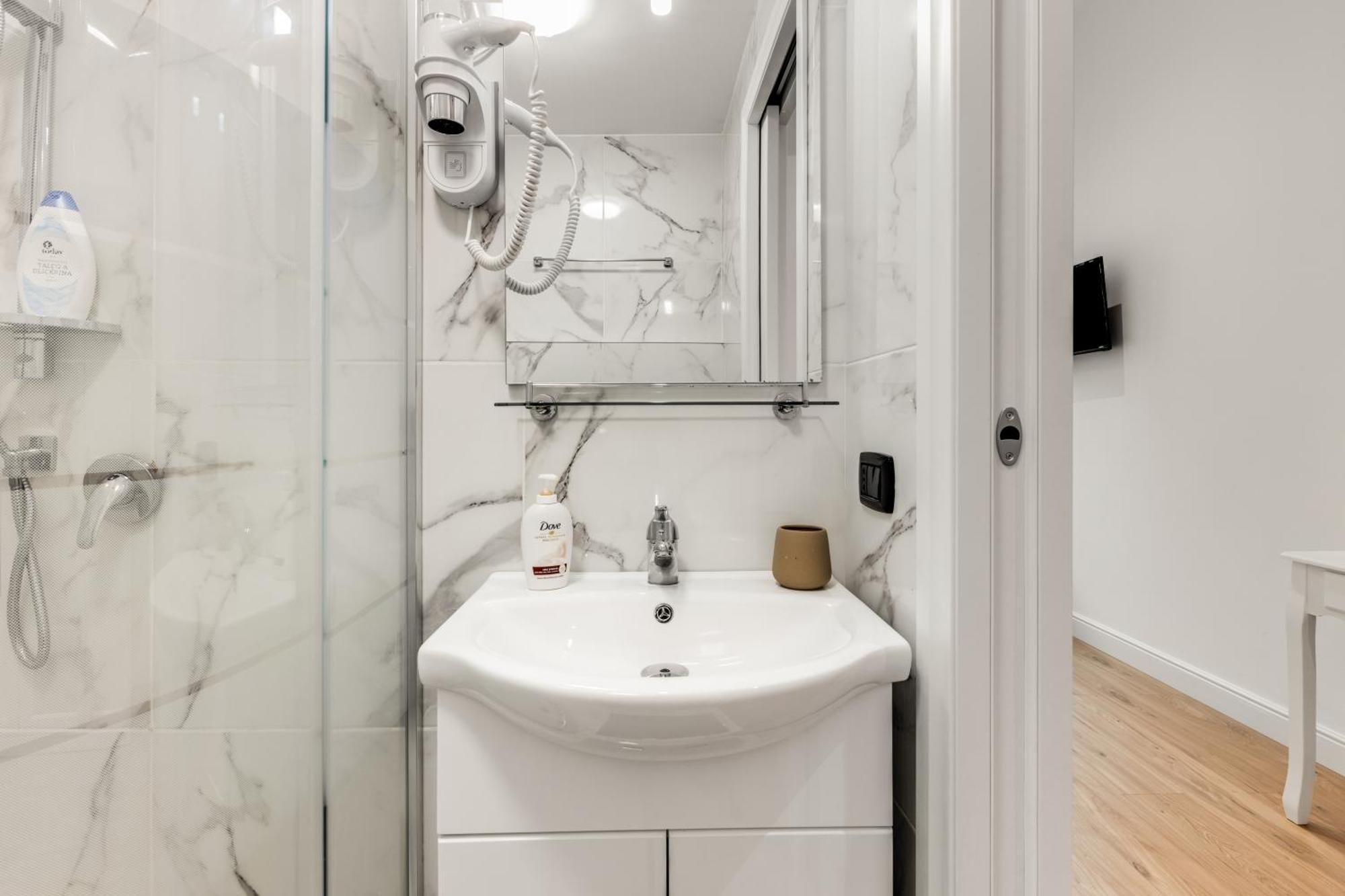 Dolce Rooms Milano Esterno foto